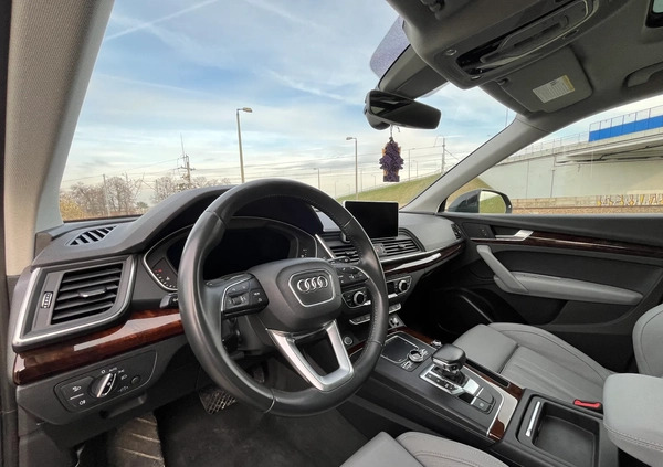 Audi Q5 cena 123900 przebieg: 100738, rok produkcji 2018 z Brzeziny małe 667